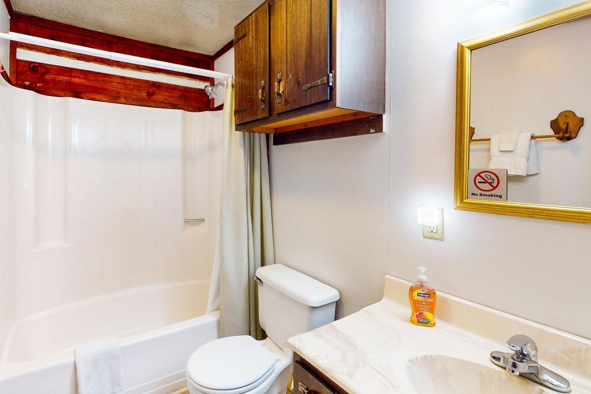 2 Bed 2 Bath Vacation Home In Whittier II Kültér fotó
